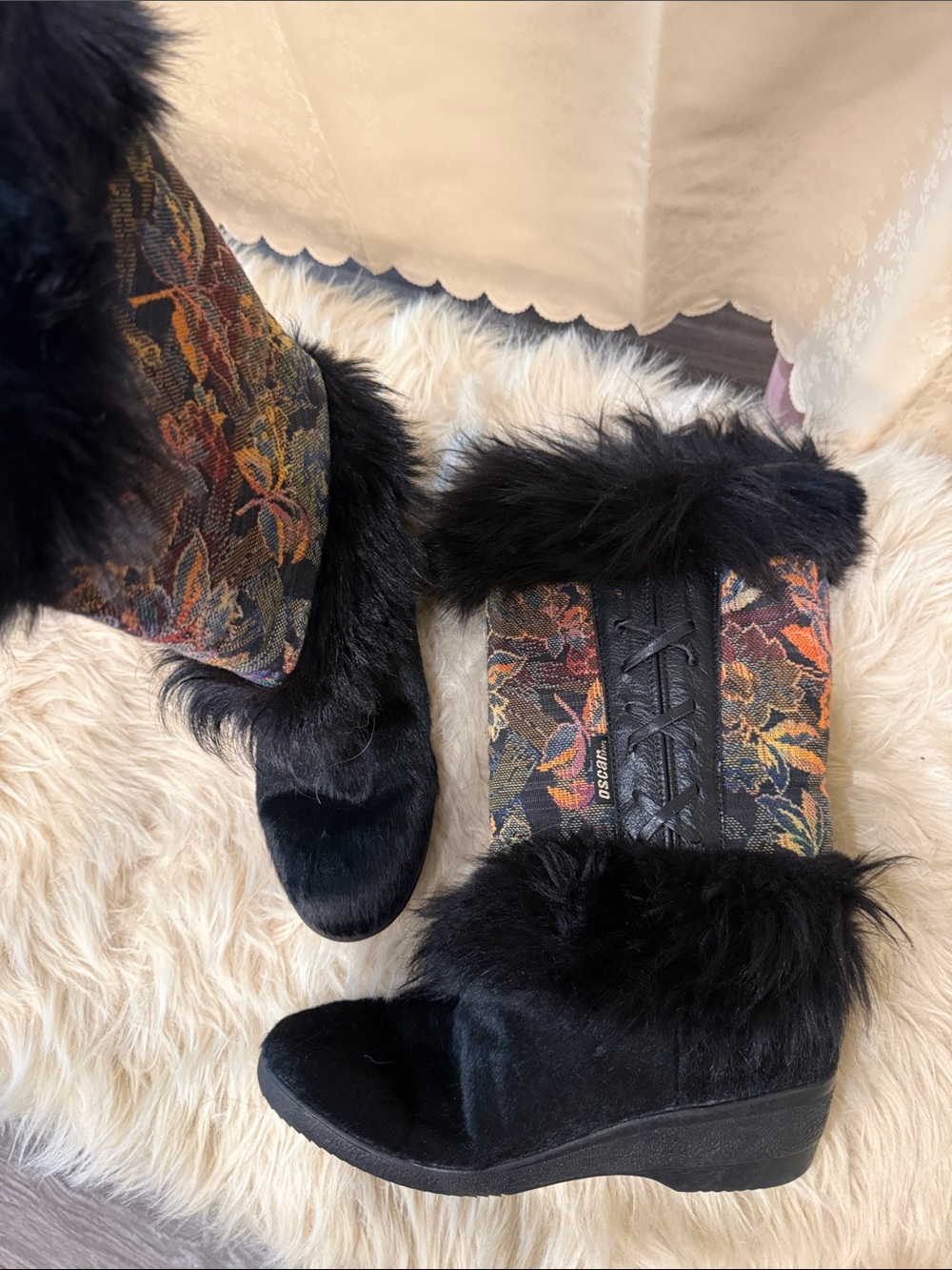 OSCAR SPORT vintage 70s Black Fur Wedge Boots with Multicolor Tapestry Panels